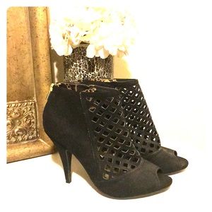 Black Christian Siriano heels